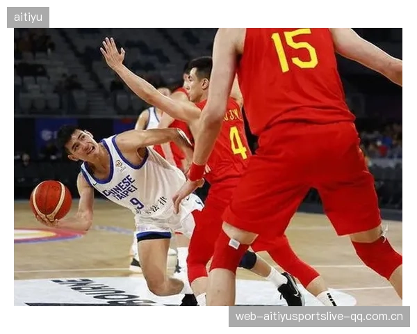 CBA内线对抗训练进入高强度：突破极限，迎接巅峰